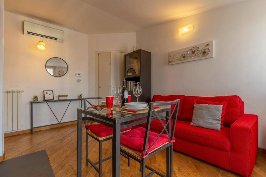 Unique & Strategic Flat, 50M From M4 Station Apartment Milan Bagian luar foto
