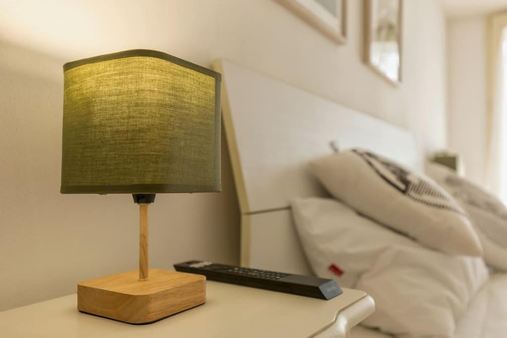 Unique & Strategic Flat, 50M From M4 Station Apartment Milan Bagian luar foto